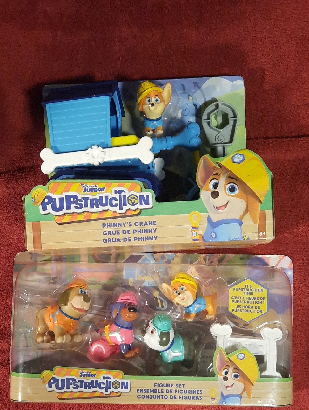 Pupstruction Bundle Phinny's Crane Playset And 5 Piece Figurines Set